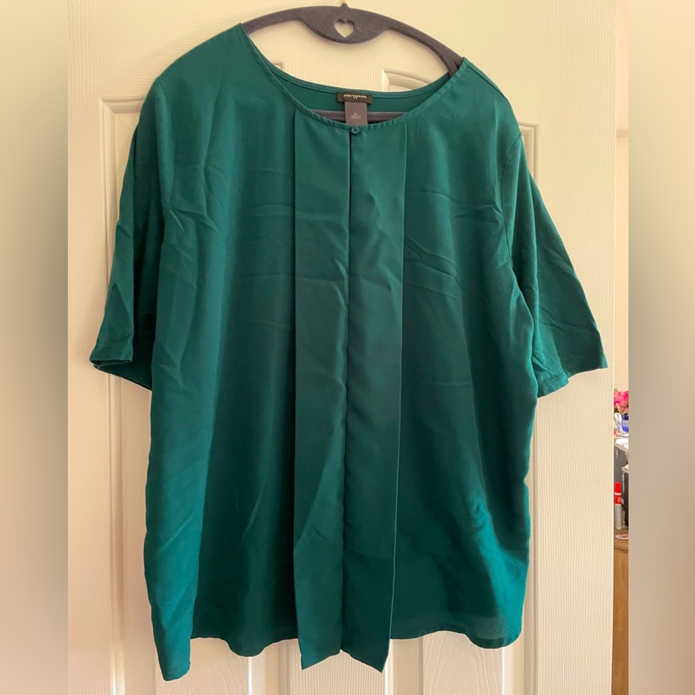 Ann Taylor Short Sleeve Pleated Blouse